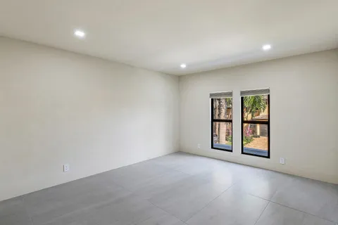 $5,475,000 | 425 Coral Way, Fort Lauderdale, FL 33301