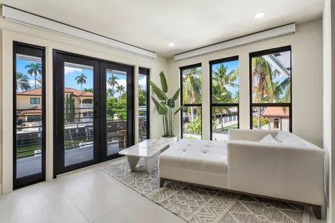 $5,475,000 | 425 Coral Way, Fort Lauderdale, FL 33301
