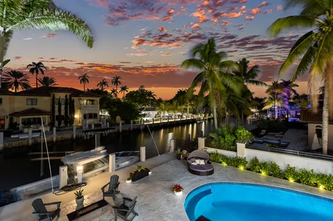 $5,475,000 | 425 Coral Way, Fort Lauderdale, FL 33301