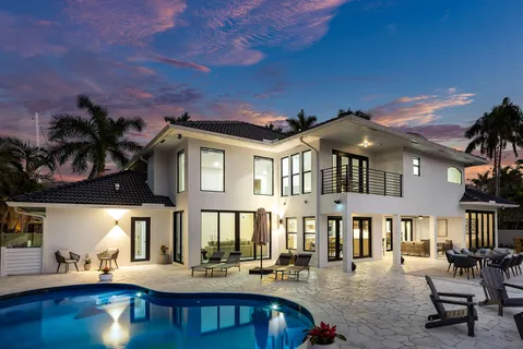 $5,475,000 | 425 Coral Way, Fort Lauderdale, FL 33301
