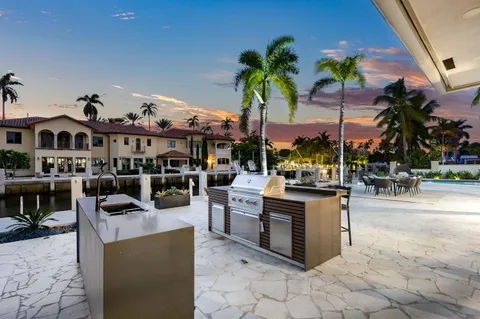 $5,475,000 | 425 Coral Way, Fort Lauderdale, FL 33301