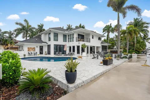 $5,475,000 | 425 Coral Way, Fort Lauderdale, FL 33301