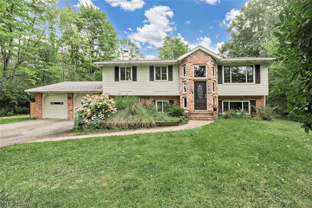 10955 Auburn Road Chardon, OH 44024 - Photo 1 of 25