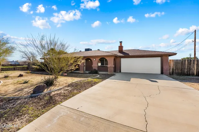$230,000 | 8424 Greenwood Avenue, California City, CA 93505
