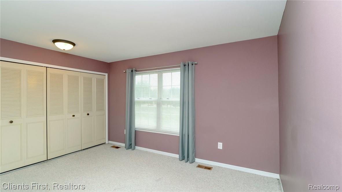 17125 Rudgate Street Southgate, MI 48195 - Photo 27 of 44 027218106134_13.jpg