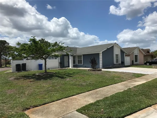 $2,800 | 11059 Springridge Drive, Tampa, FL 33624