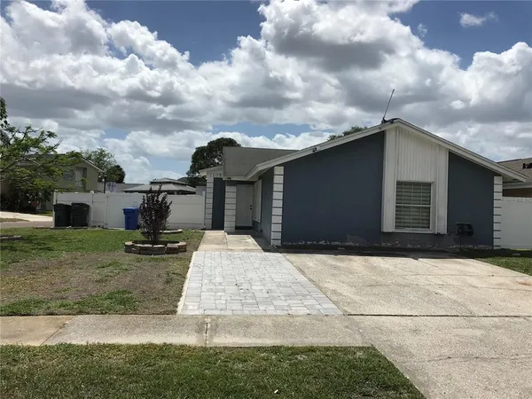 $2,800 | 11059 Springridge Drive, Tampa, FL 33624