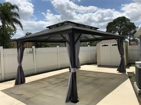 $2,800 | 11059 Springridge Drive, Tampa, FL 33624