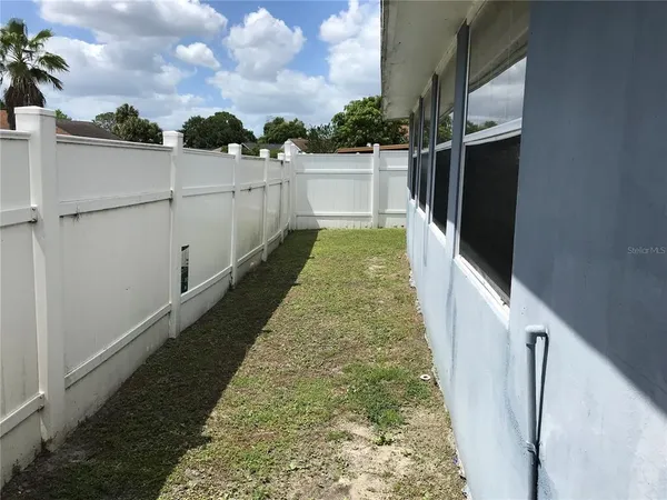 $2,800 | 11059 Springridge Drive, Tampa, FL 33624