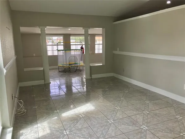 $2,800 | 11059 Springridge Drive, Tampa, FL 33624