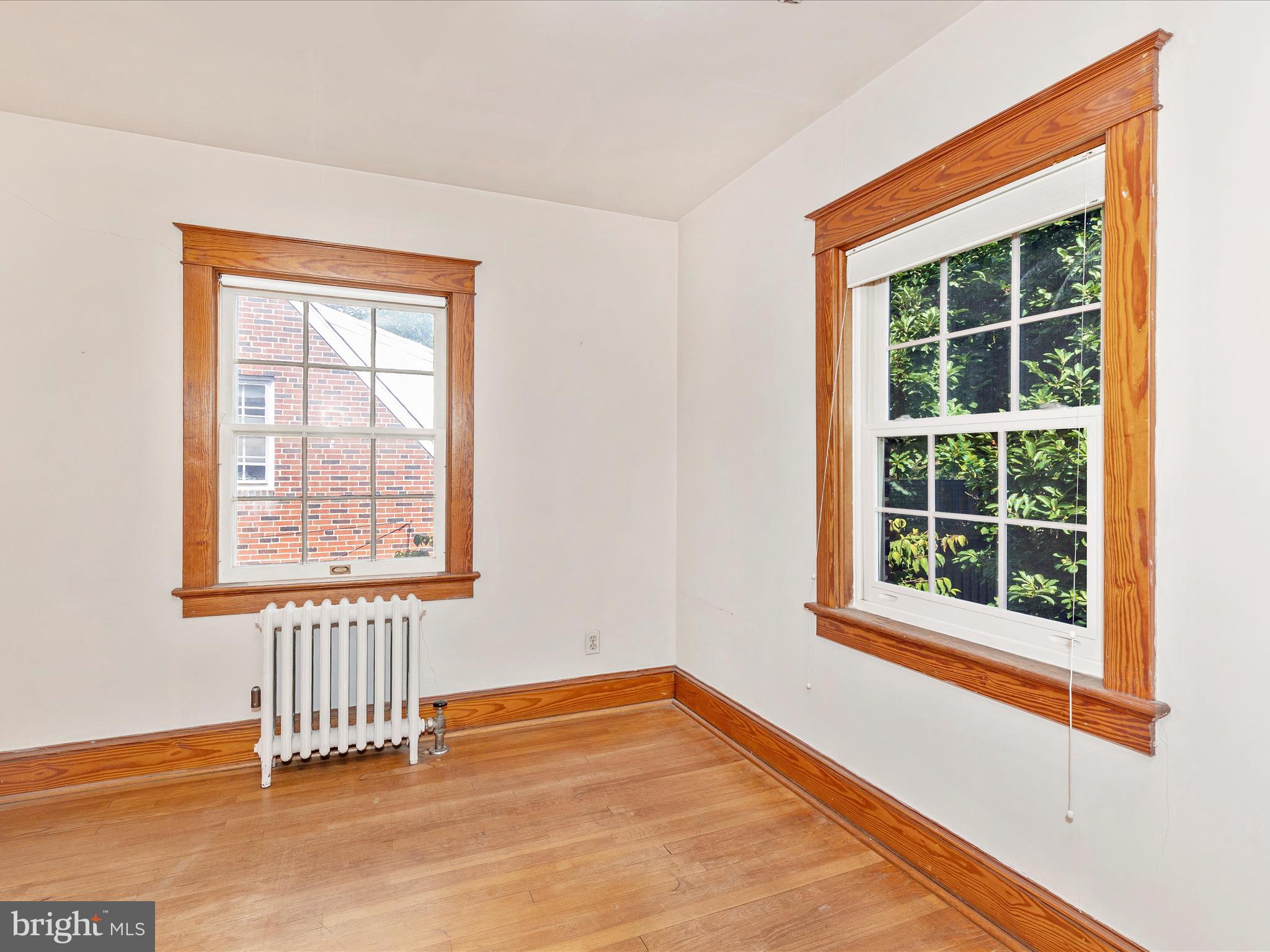 640 Wilson Place Frederick, MD 21702 - Photo 24 of 43 an empty room with a window