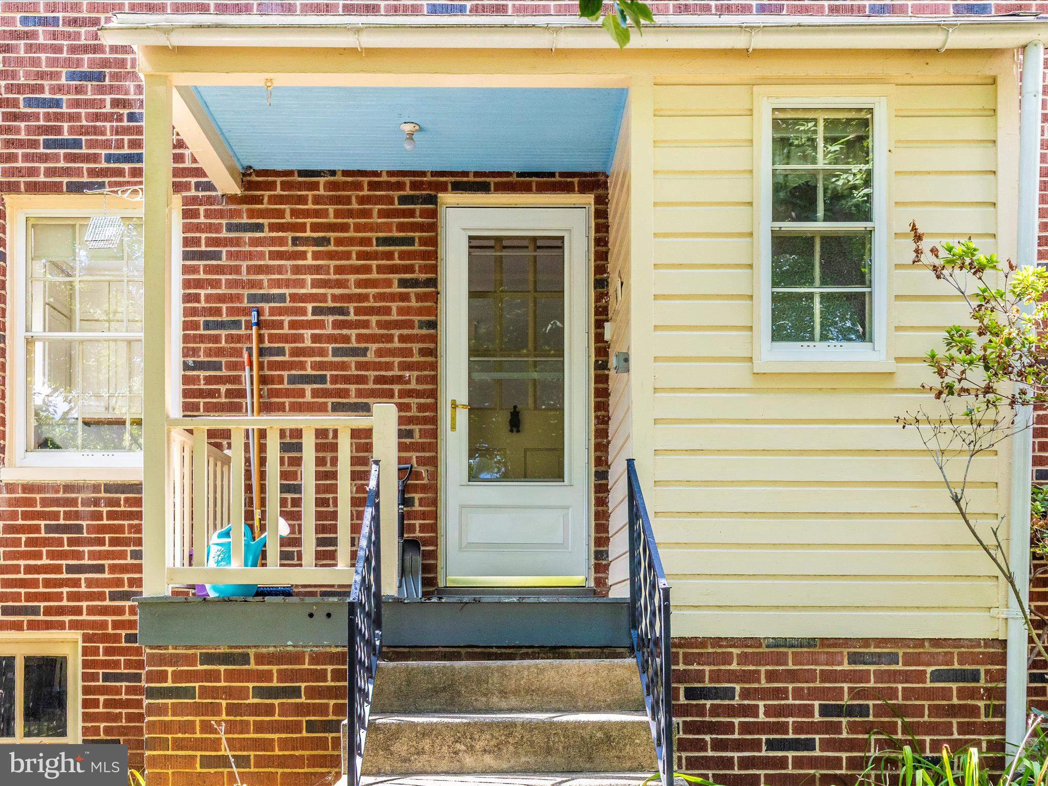640 Wilson Place Frederick, MD 21702 - Photo 43 of 43 a front view of a house with a window
