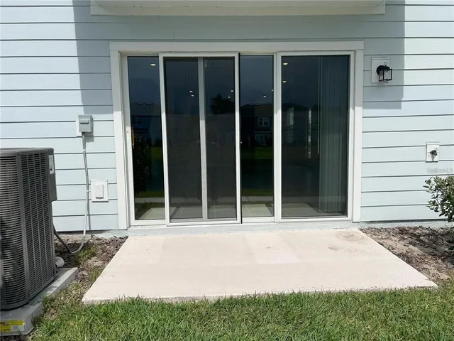 a view of a entrance door of the house