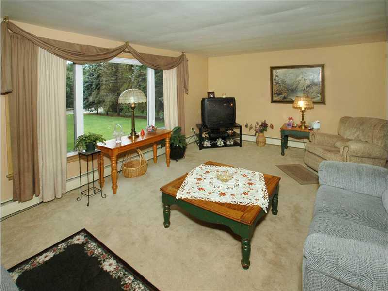 985 Hulton Road Penn Hills, PA 15147 - Photo 8 of 19 Living Room.