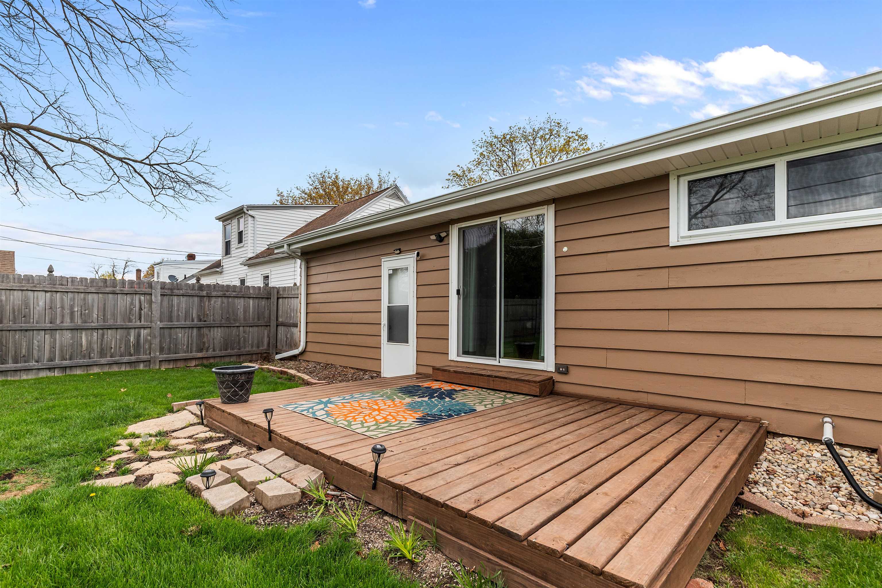 1911 South Carpenter Street Appleton, WI 54915 - Photo 25 of 32