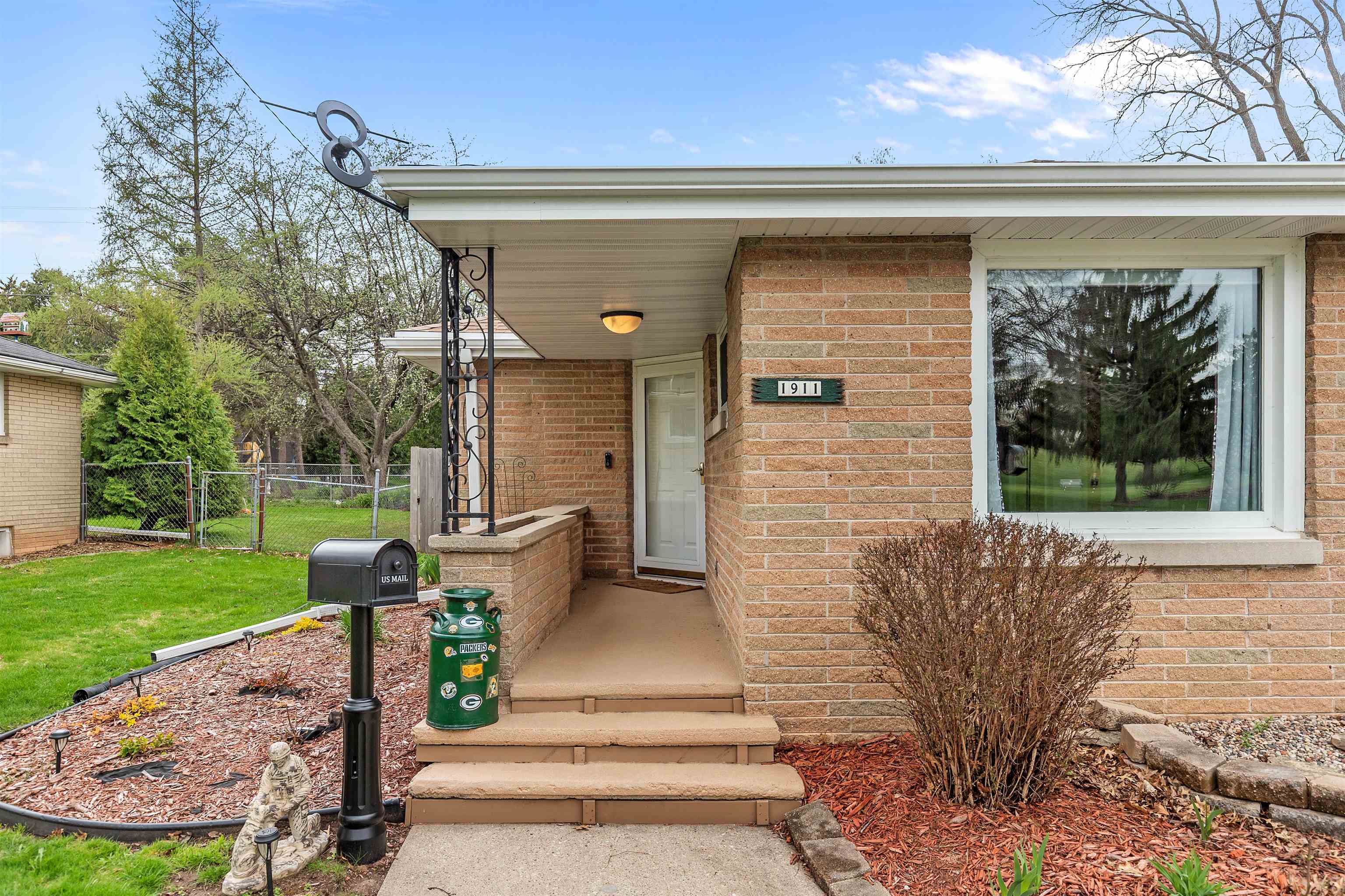 1911 South Carpenter Street Appleton, WI 54915 - Photo 28 of 32
