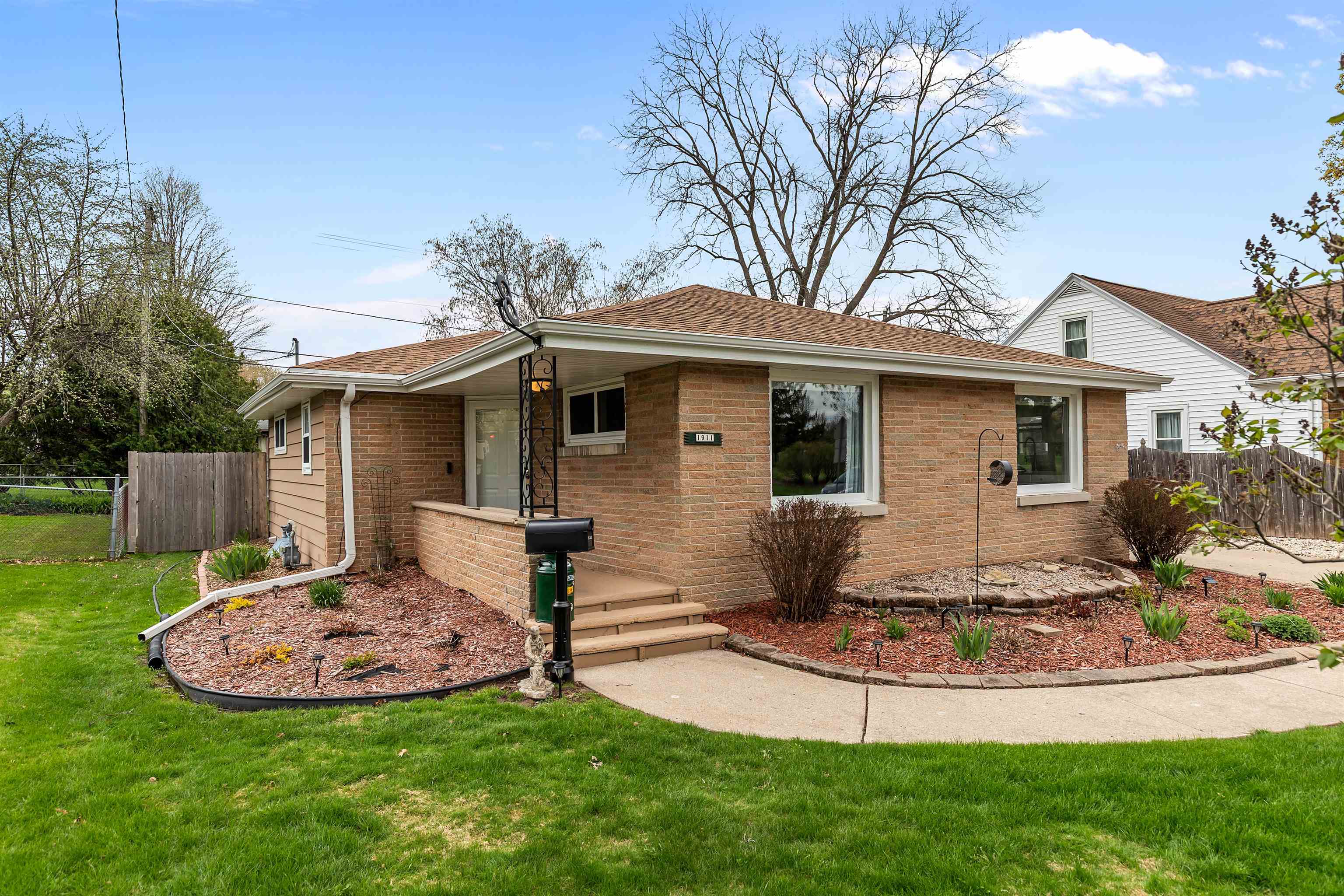 1911 South Carpenter Street Appleton, WI 54915 - Photo 29 of 32