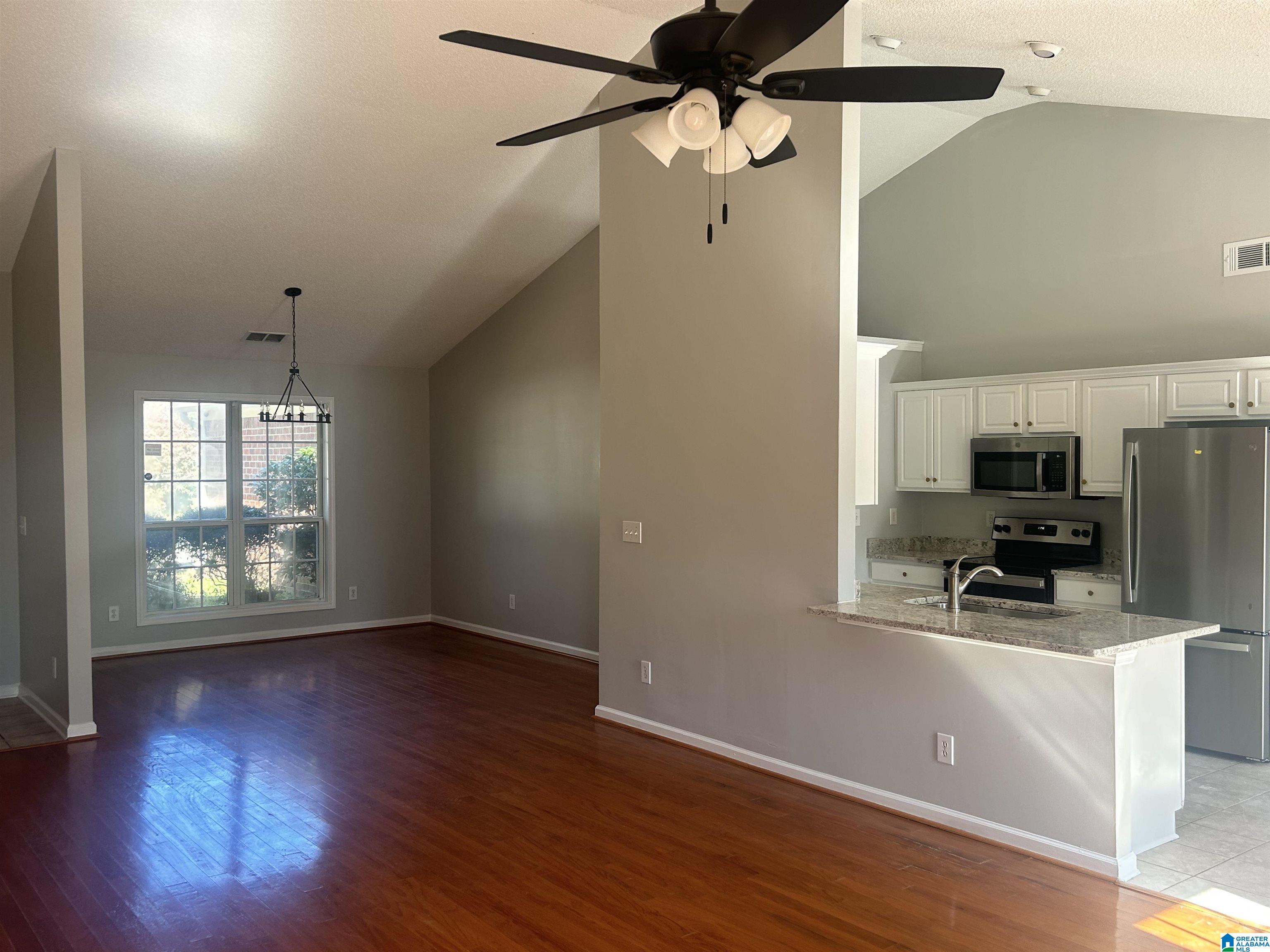 152 Pebble Drive Alabaster, AL 35007 - Photo 4 of 23