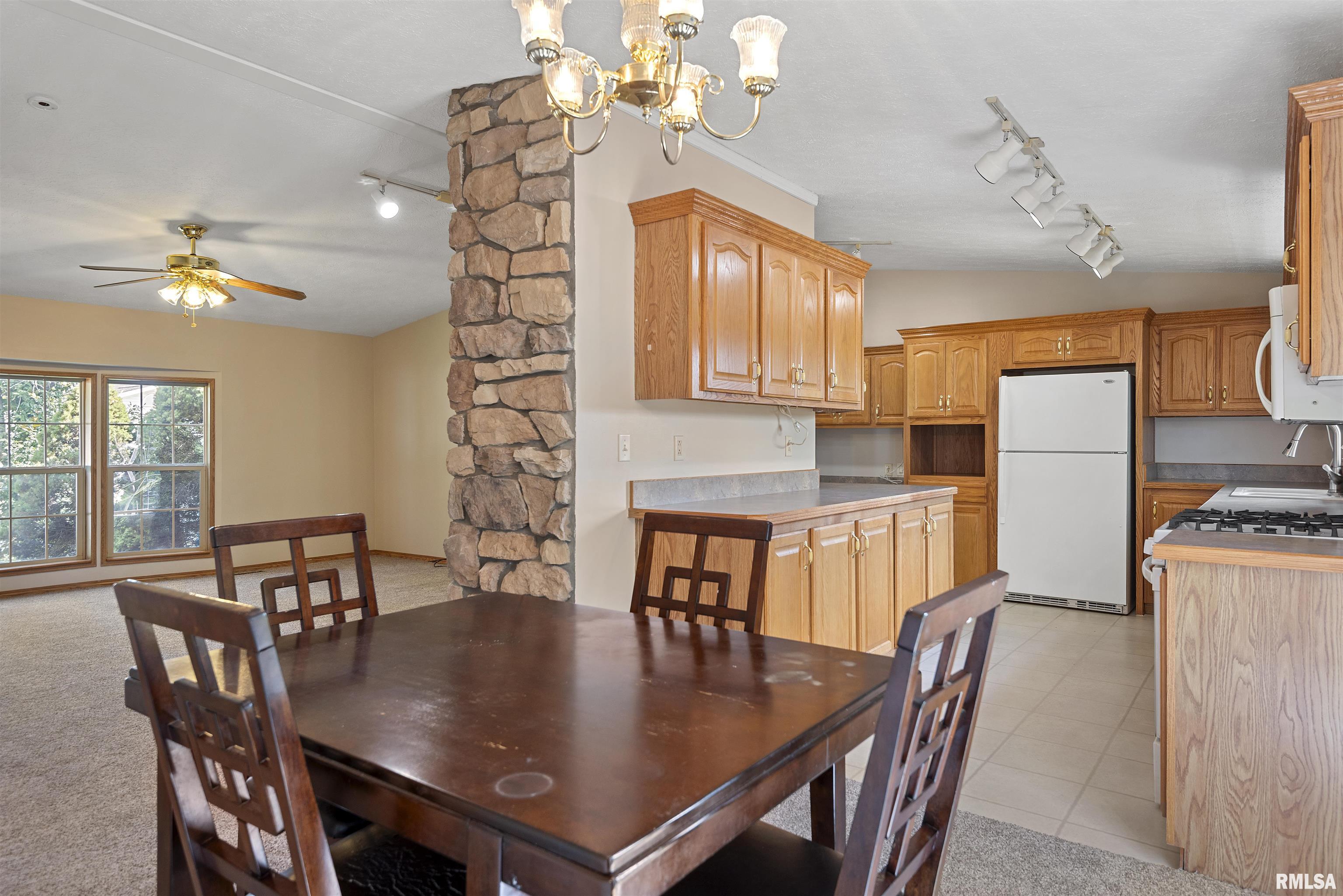 2800 Vía Rosso Springfield, IL 62703 - Photo 12 of 37