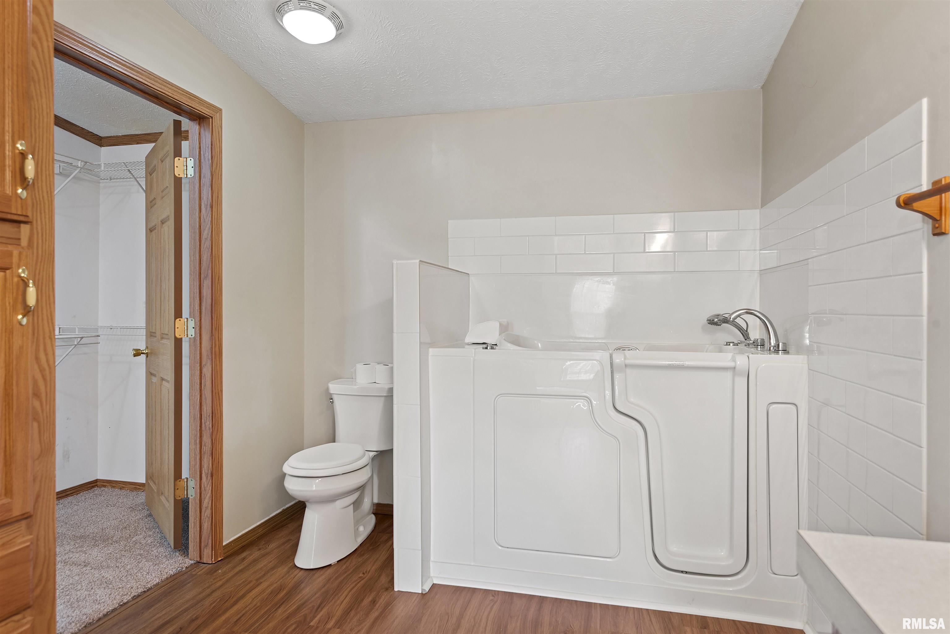 2800 Vía Rosso Springfield, IL 62703 - Photo 22 of 37