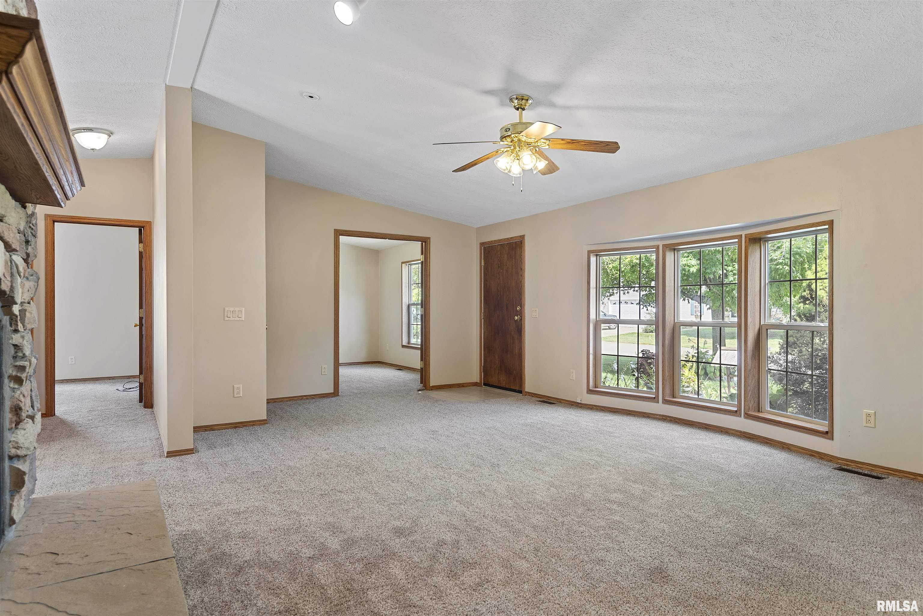 2800 Vía Rosso Springfield, IL 62703 - Photo 7 of 37