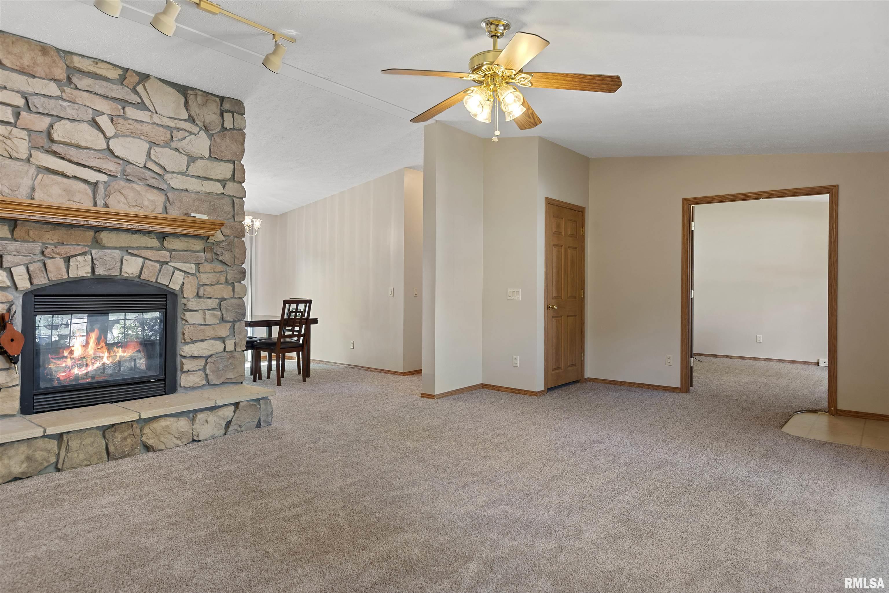 2800 Vía Rosso Springfield, IL 62703 - Photo 8 of 37