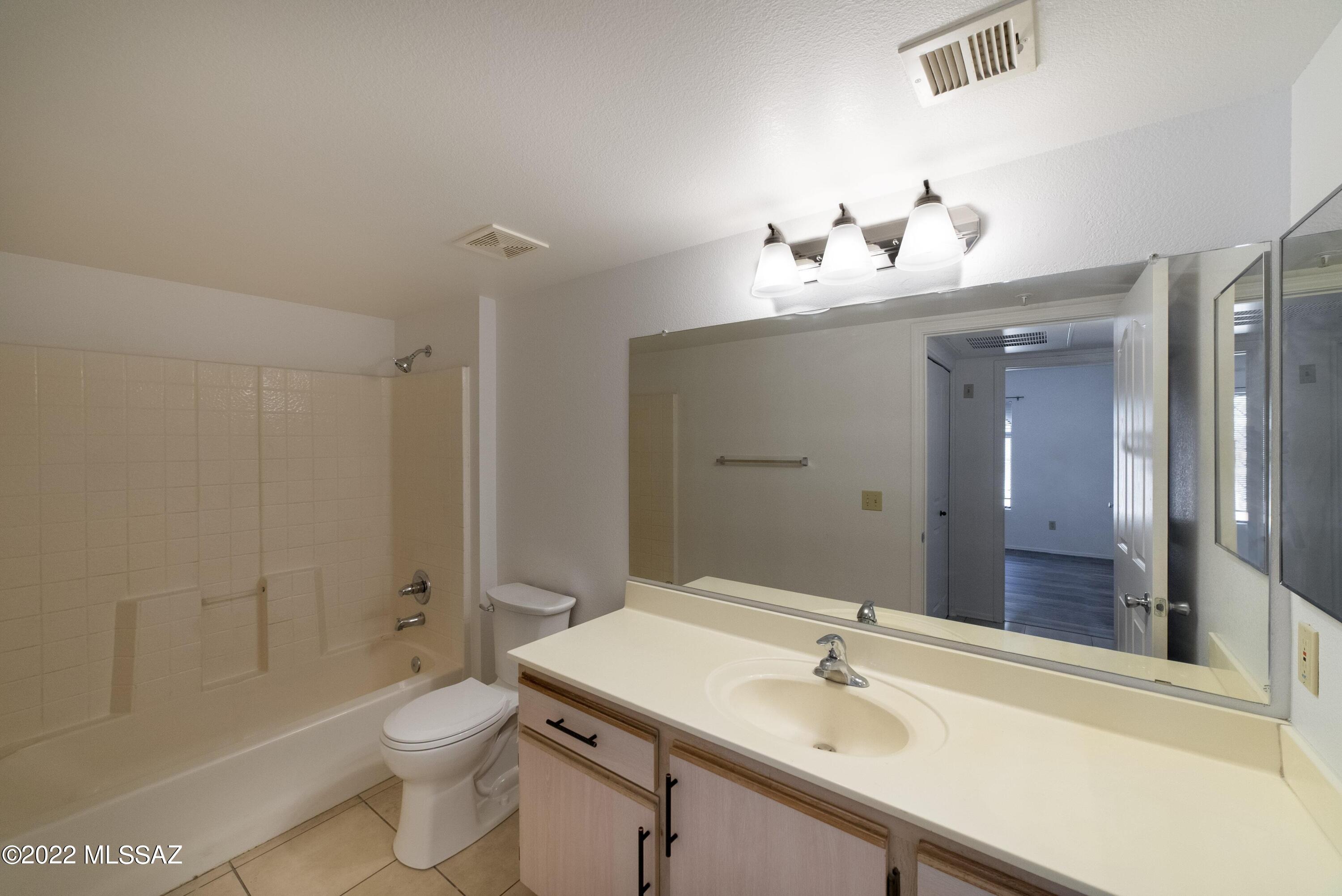 5751 North Kolb Road, Unit 21208 Tucson, AZ 85750 - Photo 6 of 19 Gallery Image 6