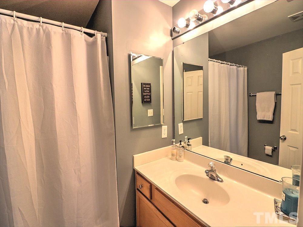 8978 Camden Park Drive Raleigh, NC 27613 - Photo 11 of 18