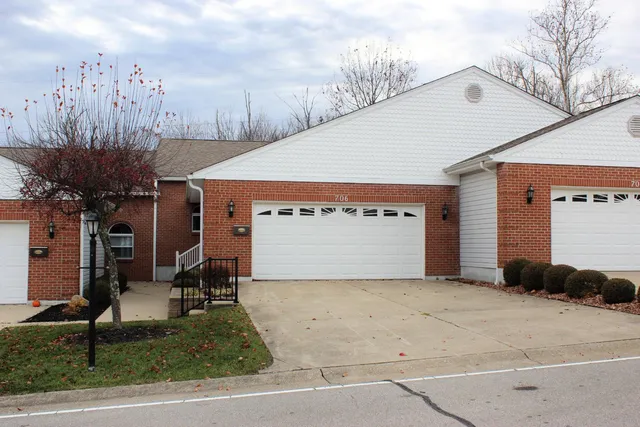 $299,900 | 706 Three Mile Ridge, Lawrenceburg, IN 47025