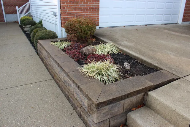 $299,900 | 706 Three Mile Ridge, Lawrenceburg, IN 47025