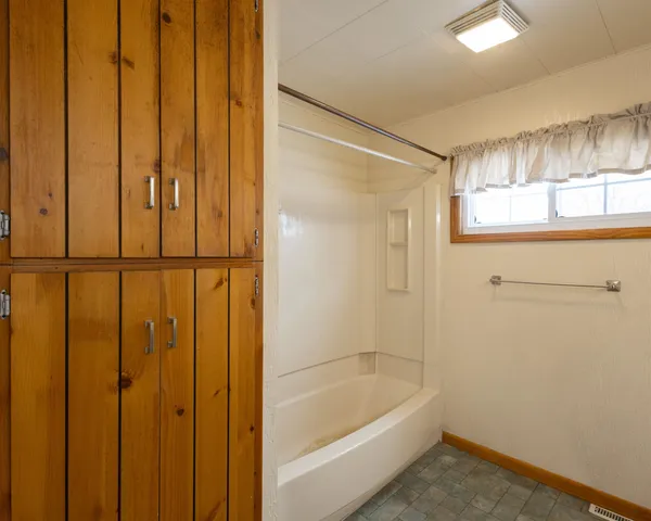 $175,000 | 259 North Washington Street, Oconto Falls, WI 54154