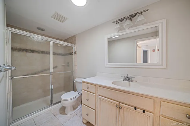 $449,000 | 586 Blue Ridge Drive, Medford, NY 11763