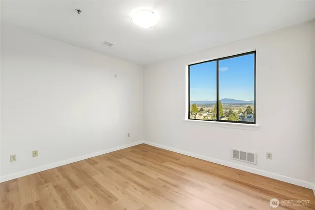 $374,950 | 3501 Colby Avenue, Unit 311, Everett, WA 98201