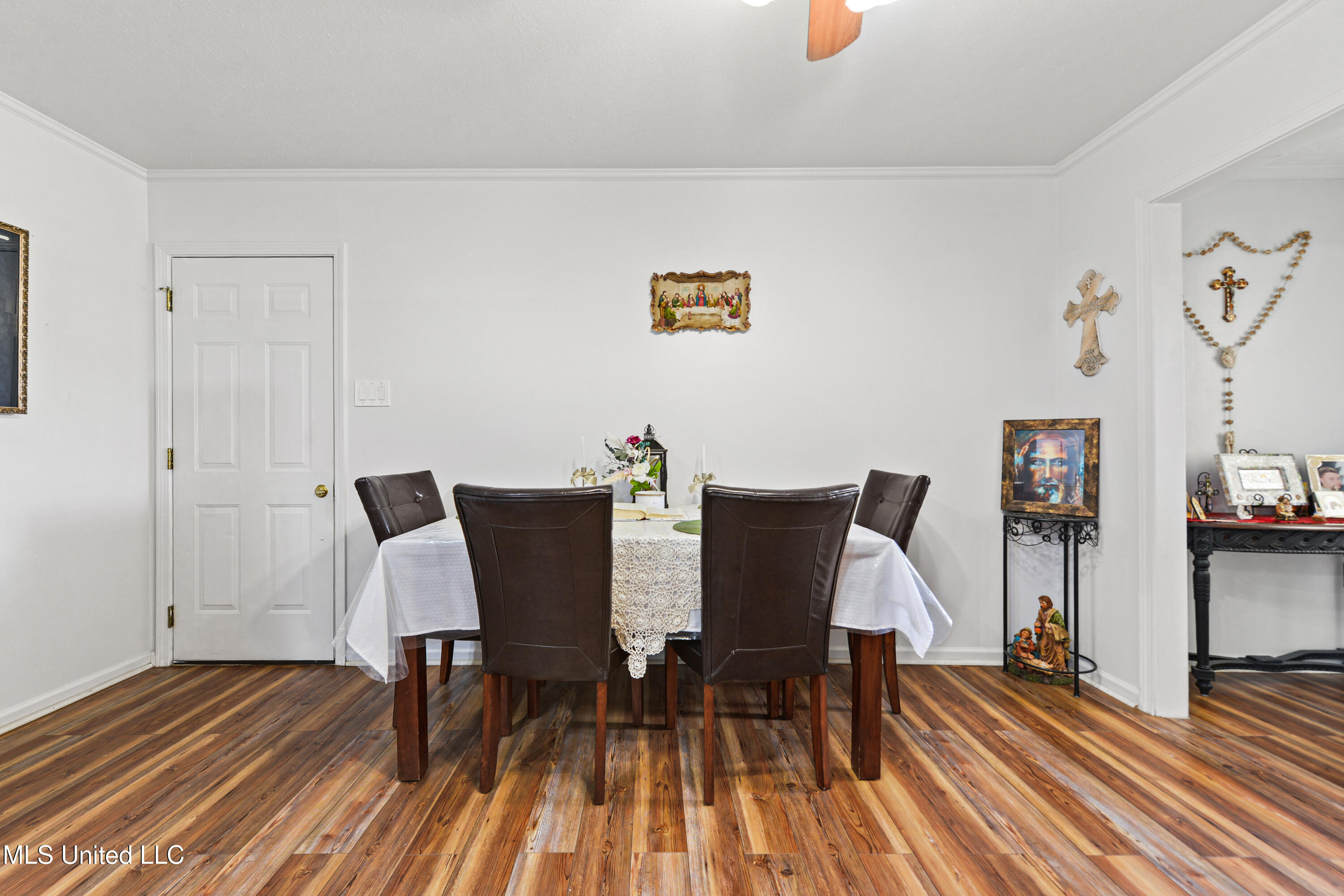 3717 Warwick Street Pascagoula, MS 39581 - Photo 6 of 15 Dining Area