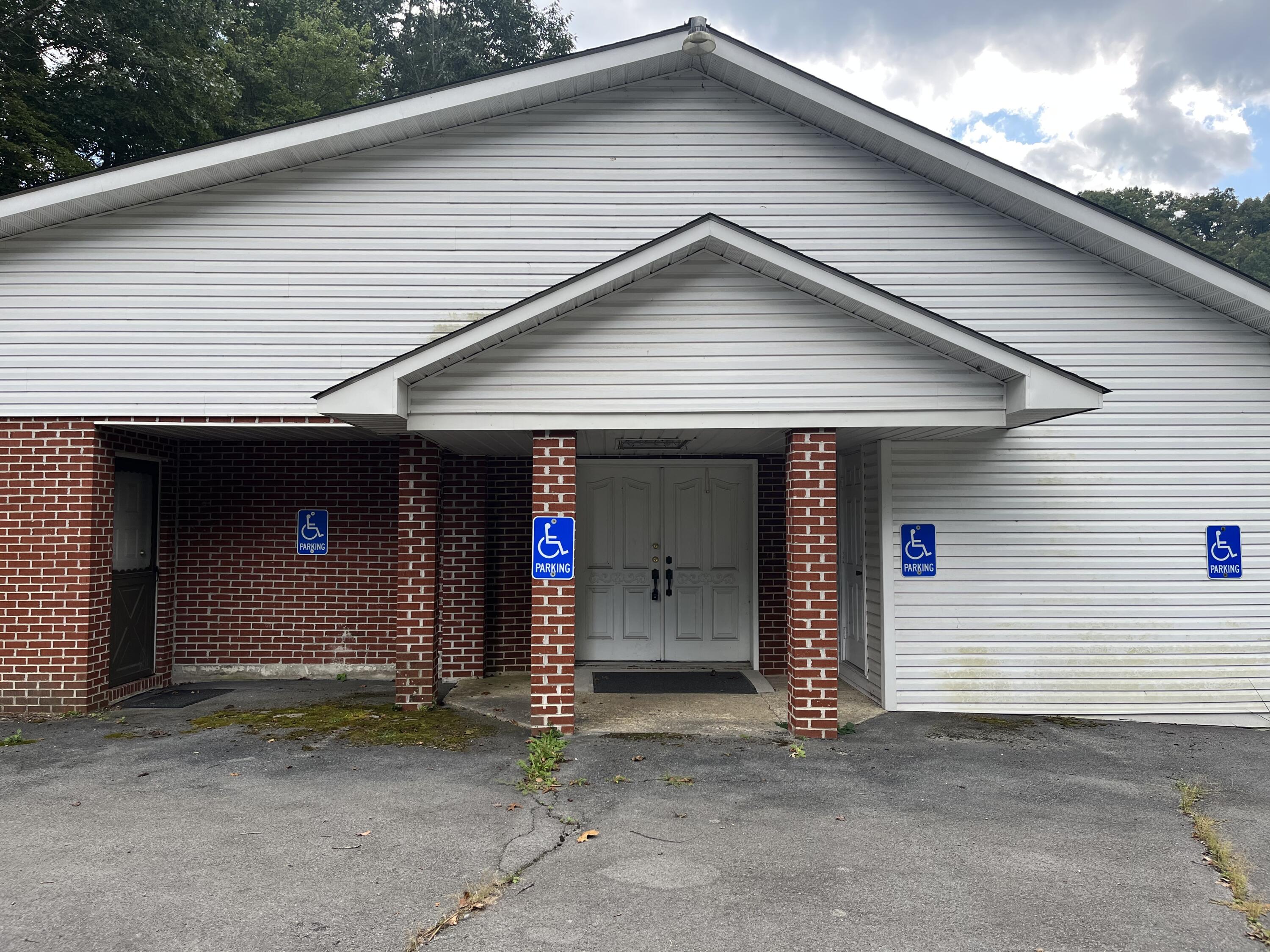 4806 Little Tom Road Coeburn, VA 24230 - Photo 2 of 19 3C47E8CE-1B8F-4A20-9107-D5FB8BFA5DBE