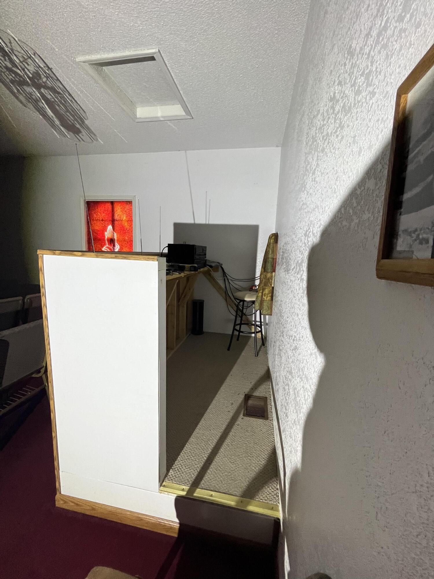 4806 Little Tom Road Coeburn, VA 24230 - Photo 8 of 19 8320A43C-CA5B-4833-8AB5-C0850AD071B7