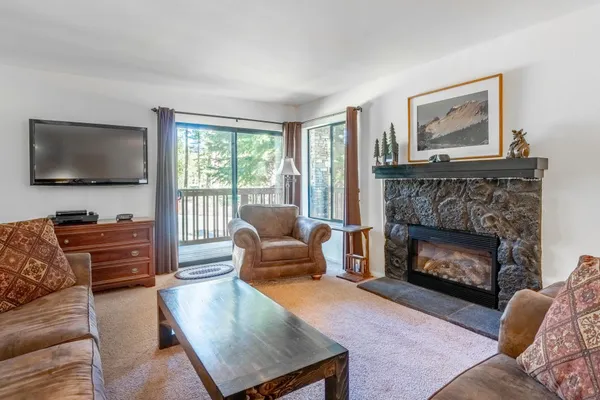 $539,000 | 3253 Meridian Boulevard, Unit A211, Mammoth Lakes, CA 93546