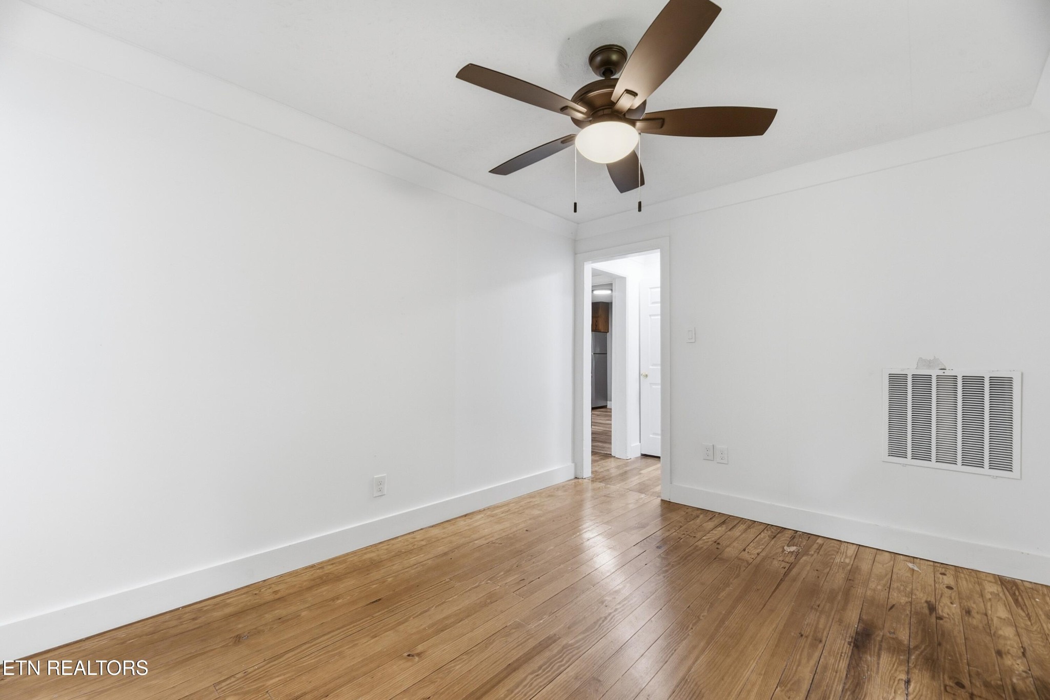 3530 Cunningham Road Knoxville, TN 37918 - Photo 18 of 22 Gallery Image 18