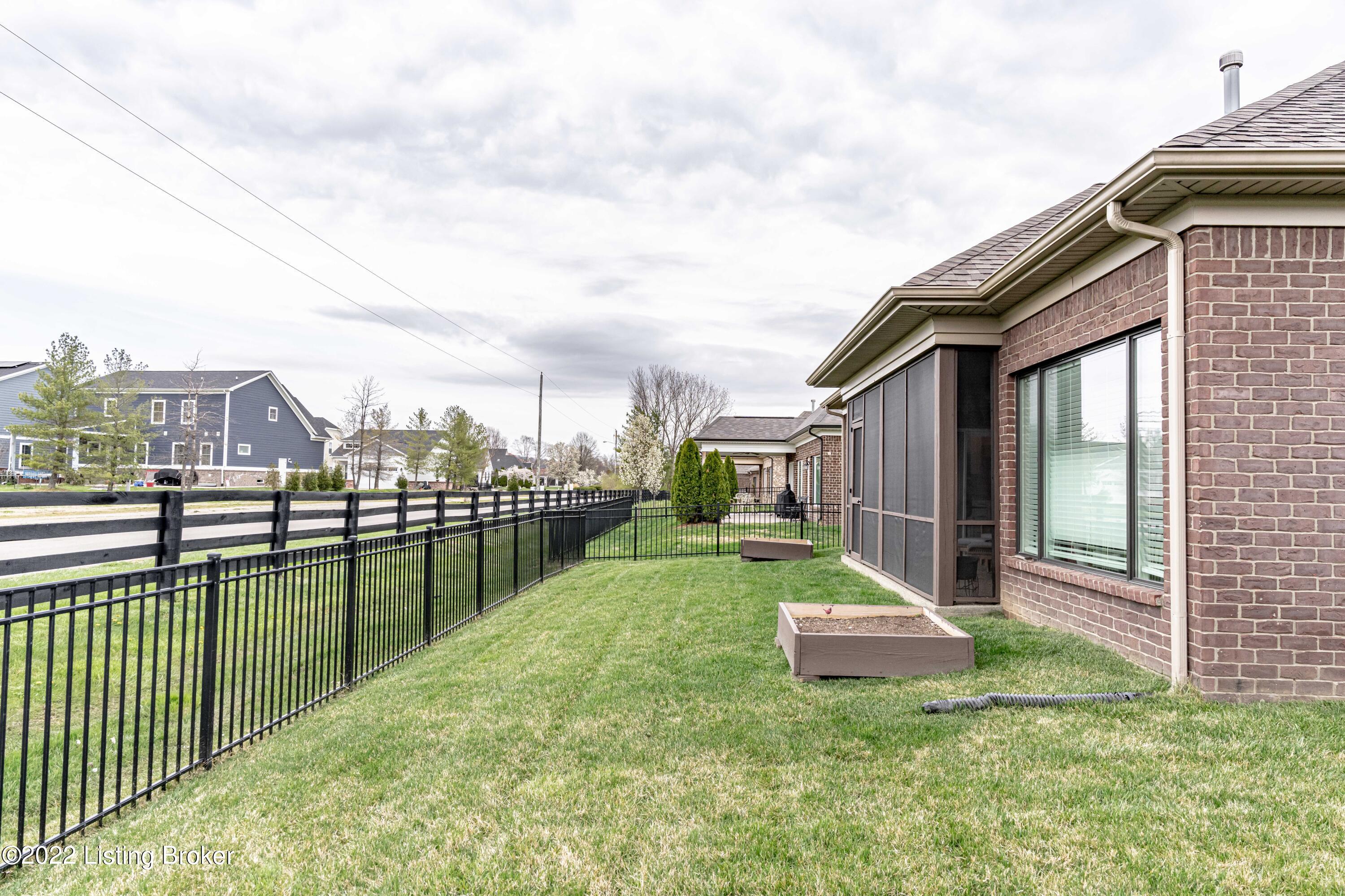 1939 Rivers Landing Drive Prospect, KY 40059 - Photo 68 of 74 DSC07685