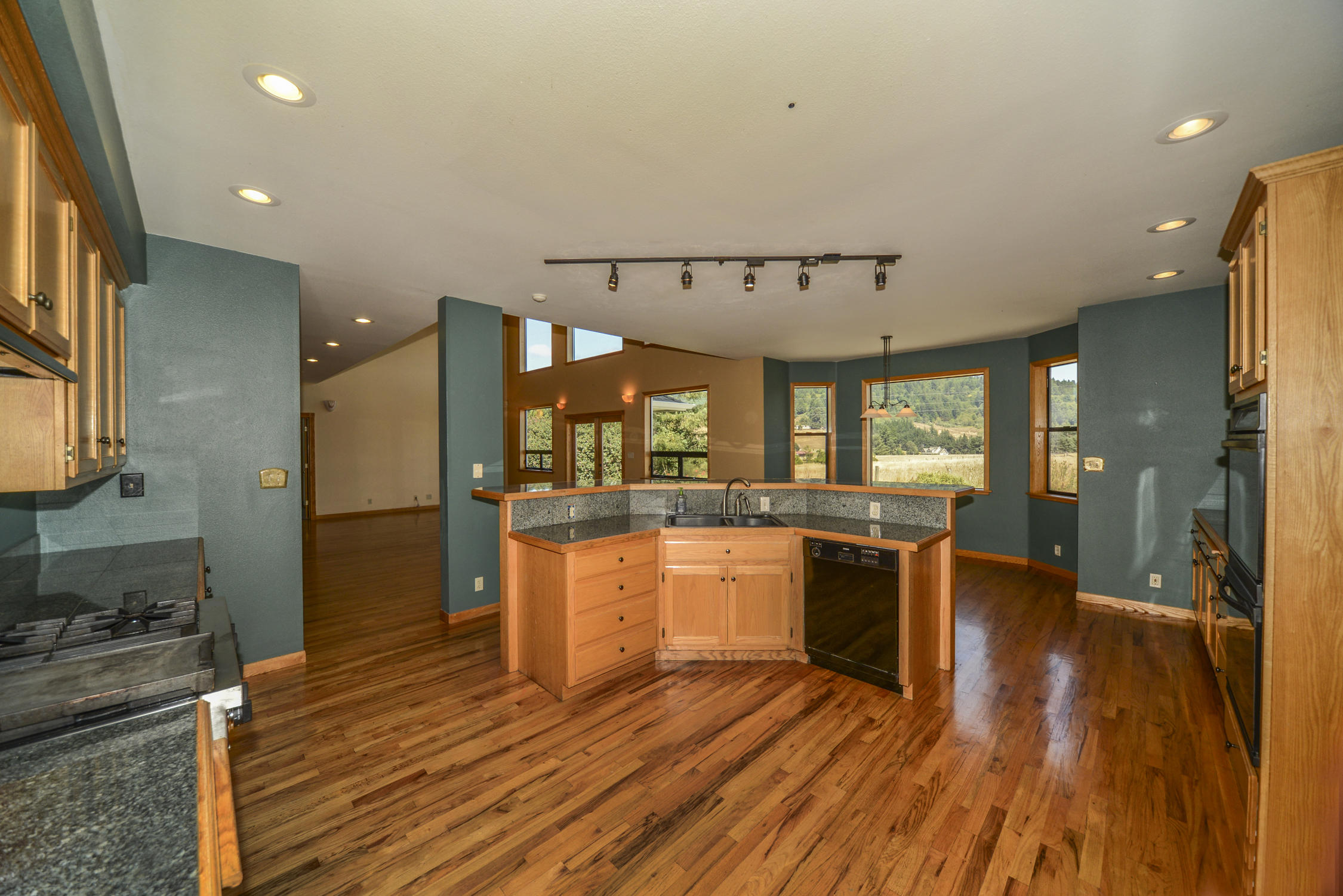 3035 Rock Springs Road Hydesville, CA 95547 - Photo 7 of 28 Gallery Image 7