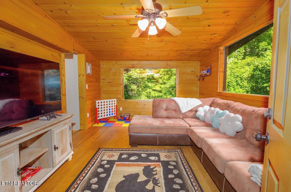 2202 Applewood Road Sevierville, TN 37862 - Photo 25 of 28 beyc69bb1dab9e16a