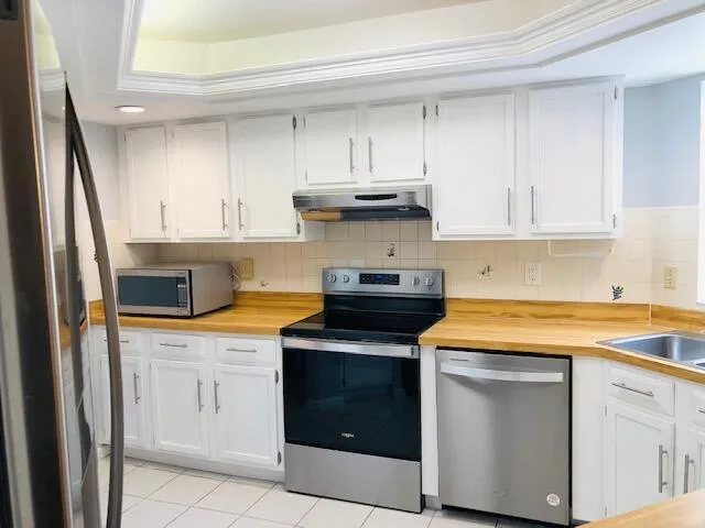 $2,950 | 4300 Hazel Avenue, Unit C, Palm Beach Gardens, FL 33410