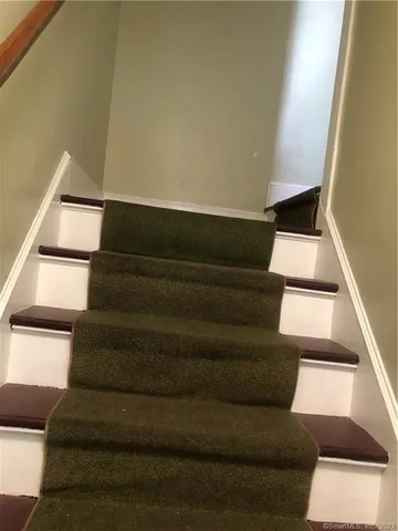 $1,400 | 132 Grand Street, Unit 2, Middletown, CT 06457