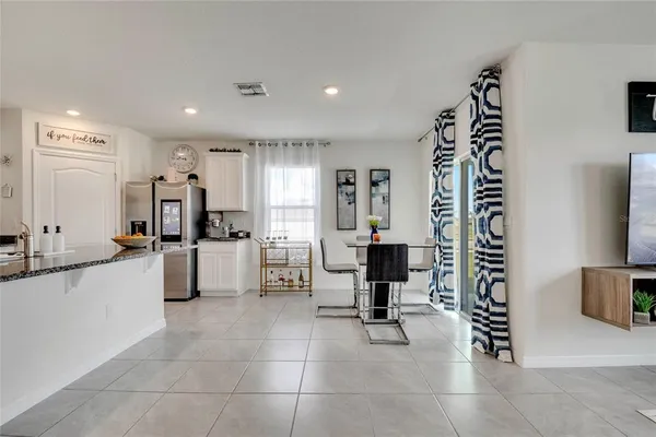 $350,000 | 5258 Mahogany Drive, Mount Dora, FL 32757