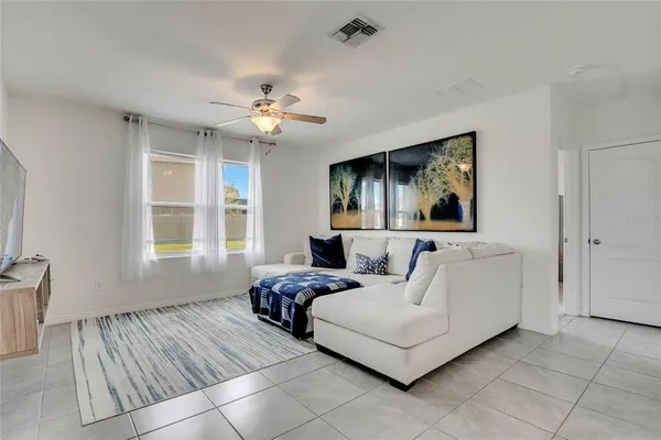 $350,000 | 5258 Mahogany Drive, Mount Dora, FL 32757