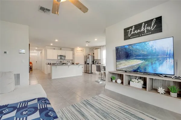 $350,000 | 5258 Mahogany Drive, Mount Dora, FL 32757