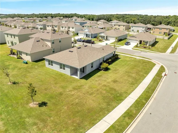 $350,000 | 5258 Mahogany Drive, Mount Dora, FL 32757