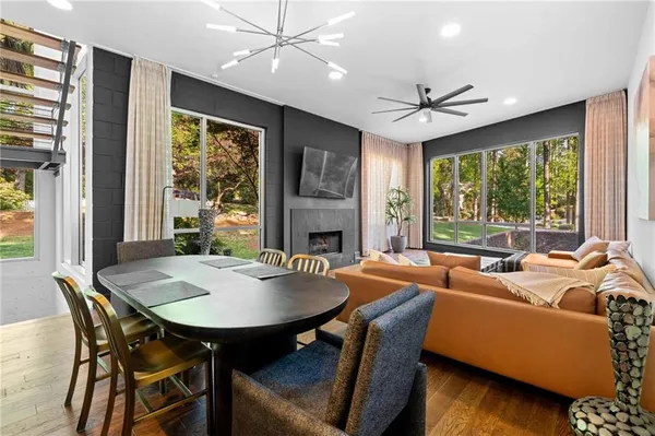 $1,695,000 | 1960 Tall Tree Drive Northeast, Atlanta, GA 30324