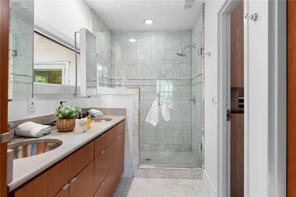 $1,695,000 | 1960 Tall Tree Drive Northeast, Atlanta, GA 30324