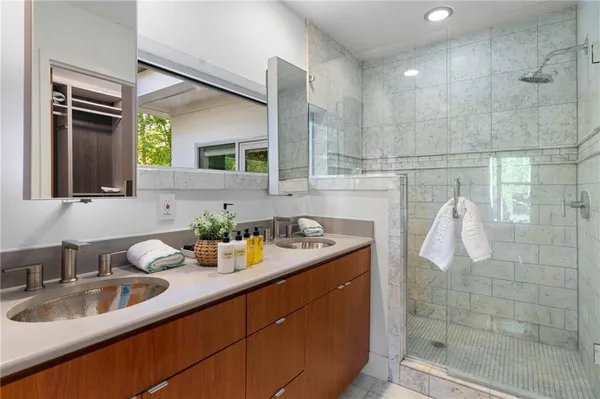 $1,695,000 | 1960 Tall Tree Drive Northeast, Atlanta, GA 30324